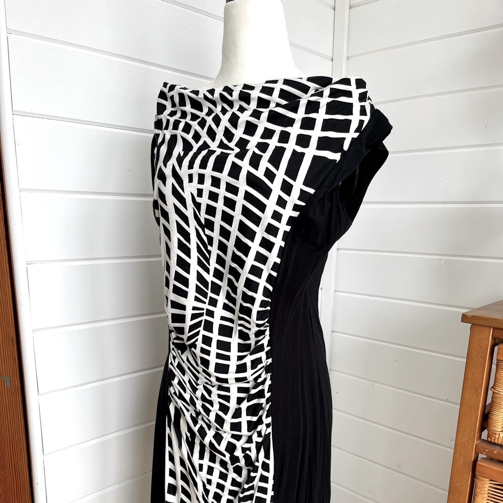 🆕 Point Zero Size XL Black & White geometric design knee-length dress - Picture 5 of 11
